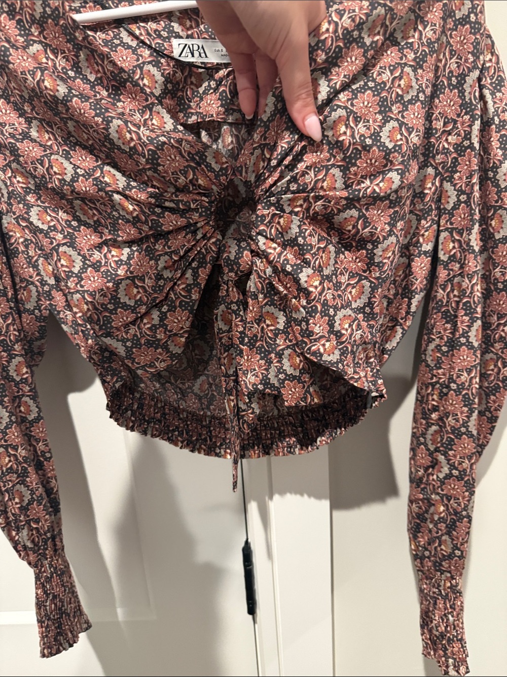 Zara Floral Twist-Front Crop Top in Pink and Black - Picture 3 of 6